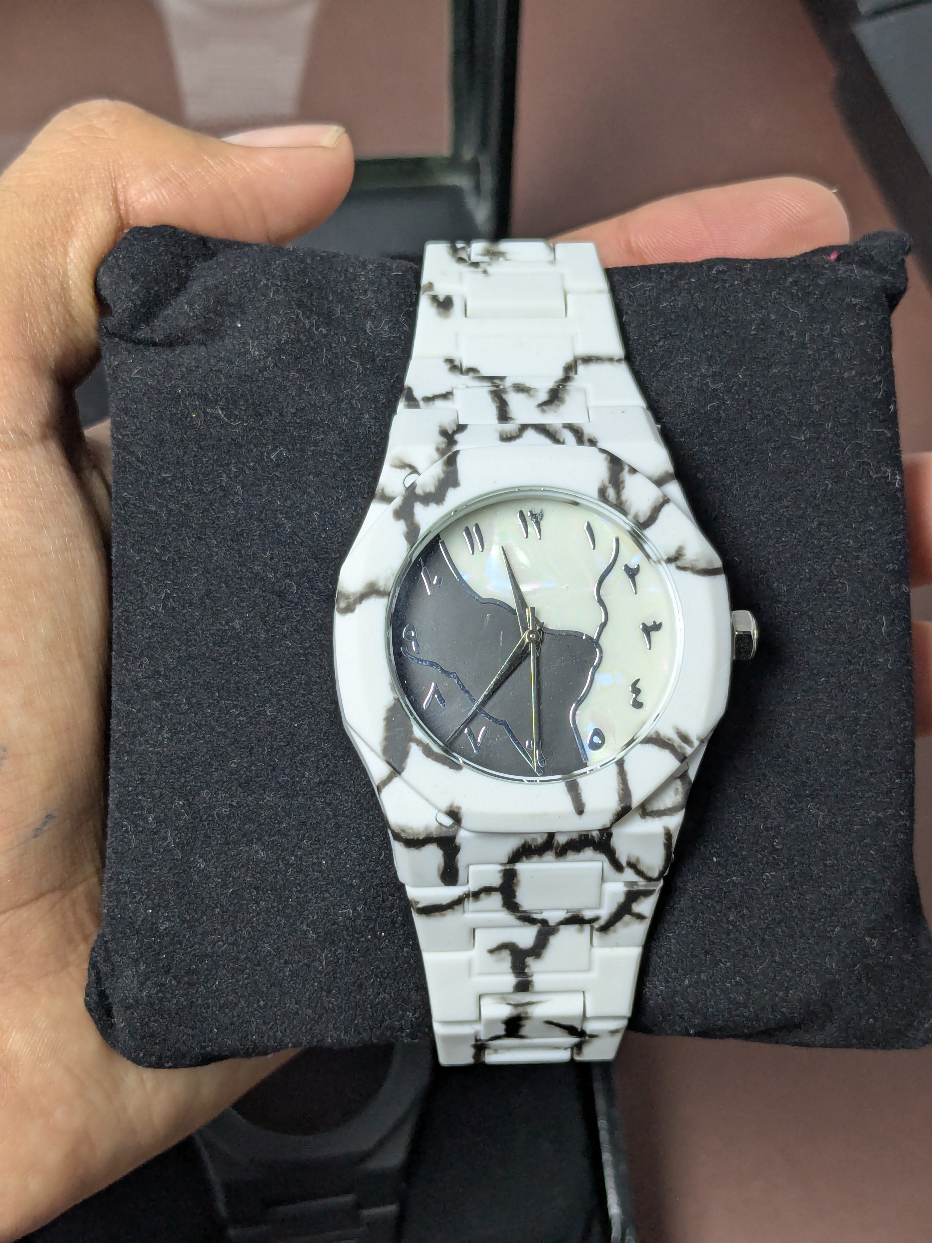 Tiger White Marble Arabic Aura (Dial White & Black )