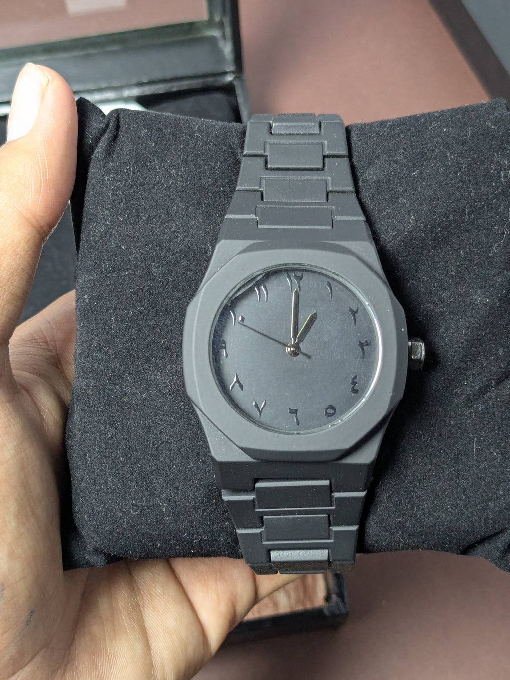 Arabic Aura Watch (Black)